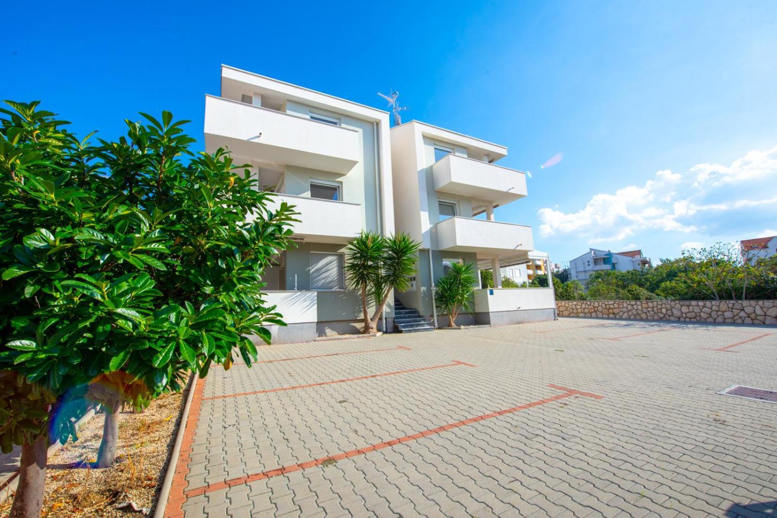 Apartments Yoko Novalja Exterior photo