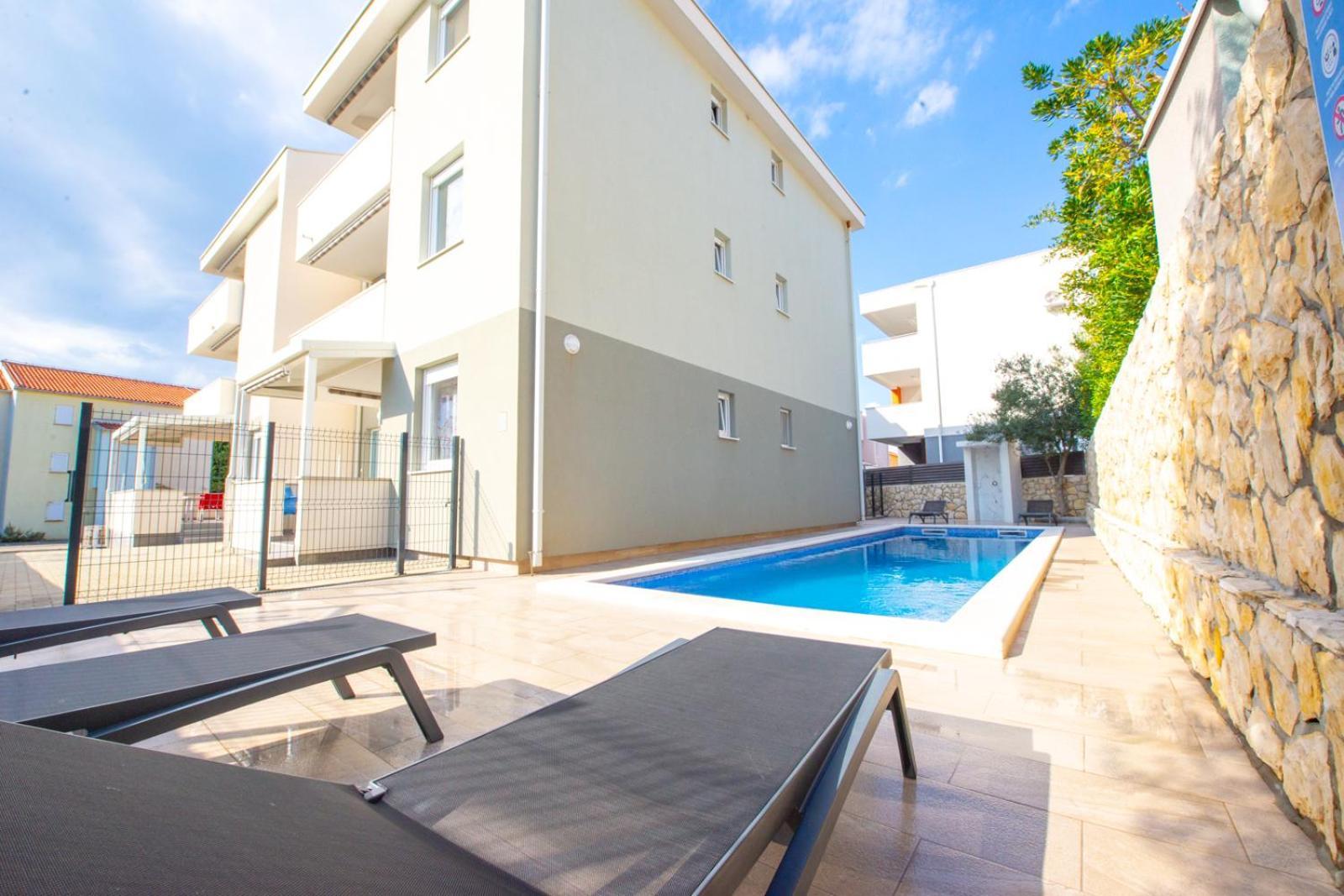 Apartments Yoko Novalja Exterior photo