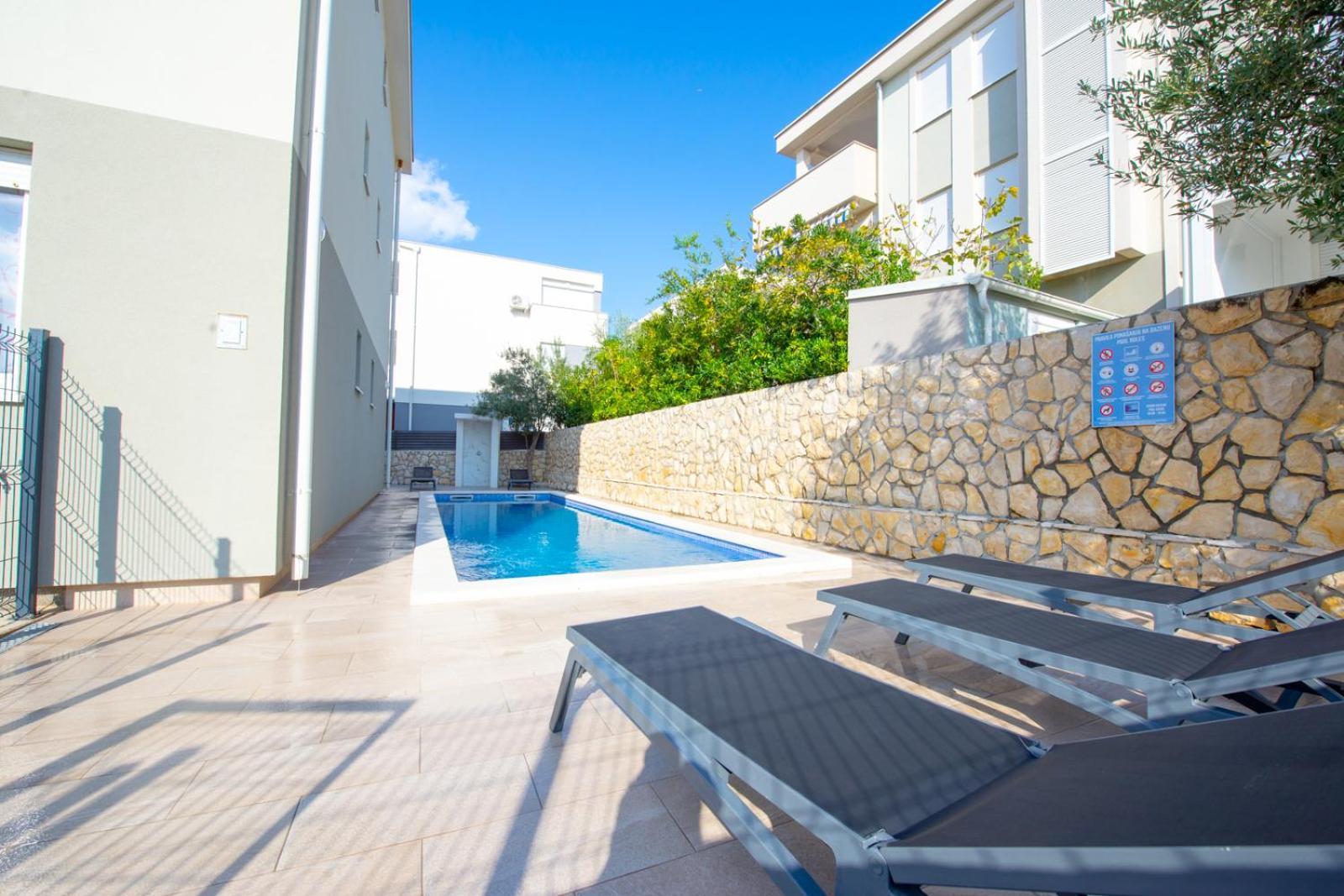 Apartments Yoko Novalja Exterior photo