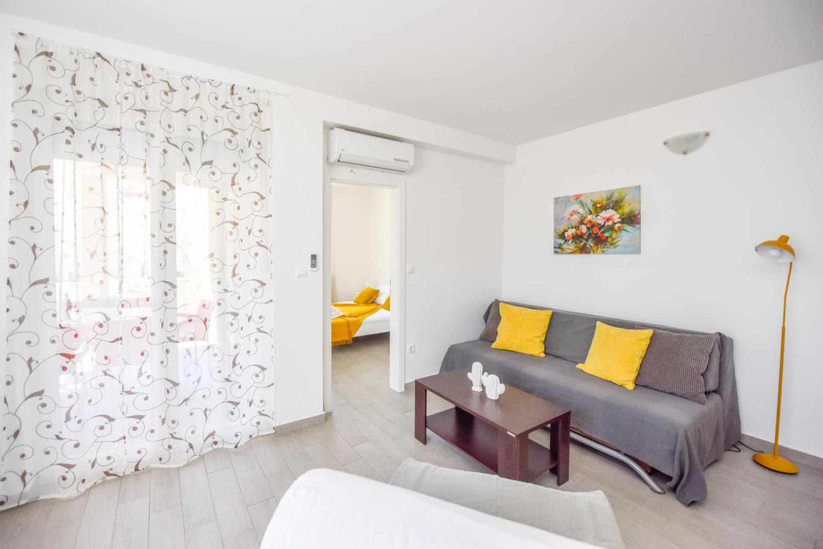 Apartments Yoko Novalja Exterior photo